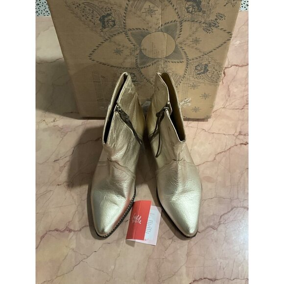Free People New Frontier Western Boots in Gold 38.5 with Box Womens Bootie - Picture 7 of 16